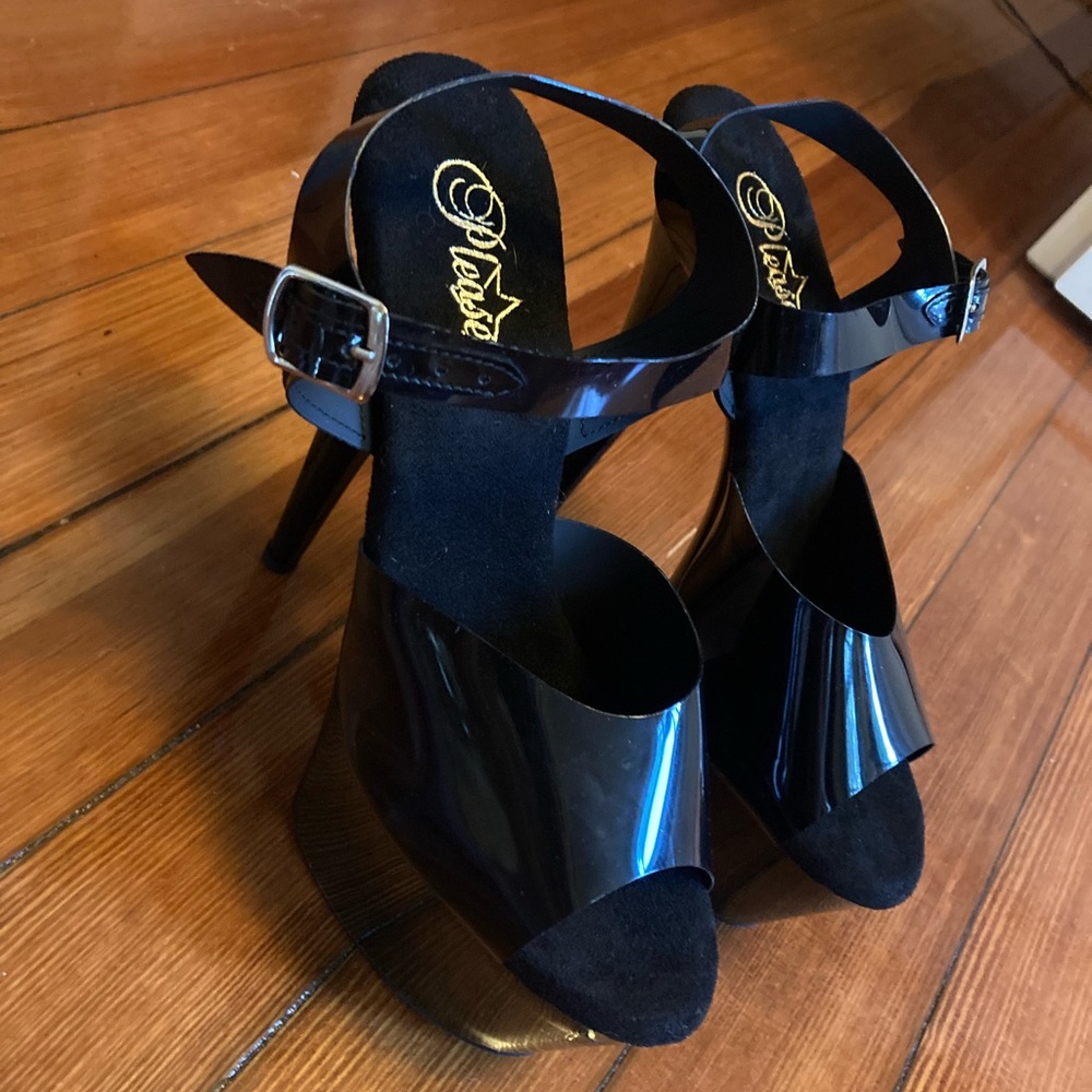 Black Patent Pleasers- 7 inch- size 12